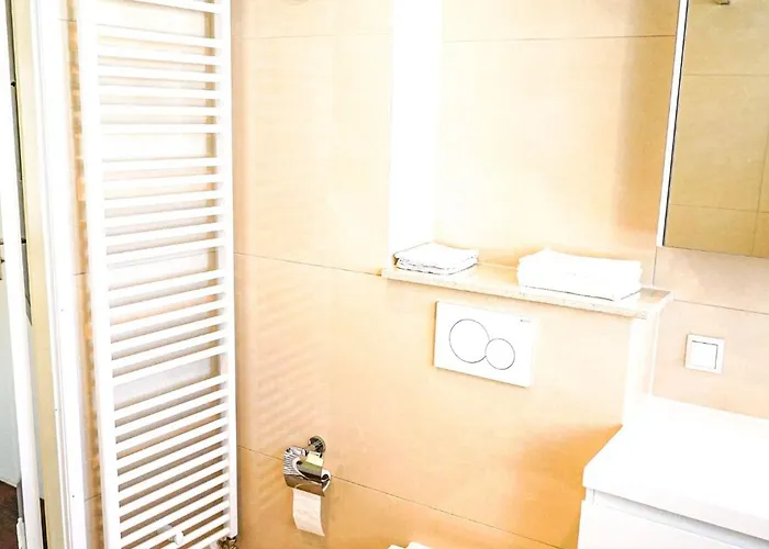 The Balcony At Prinsen Canal 4*