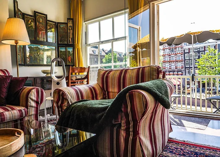 The Balcony At Prinsen Canal