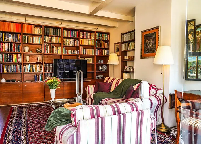 The Balcony At Prinsen Canal