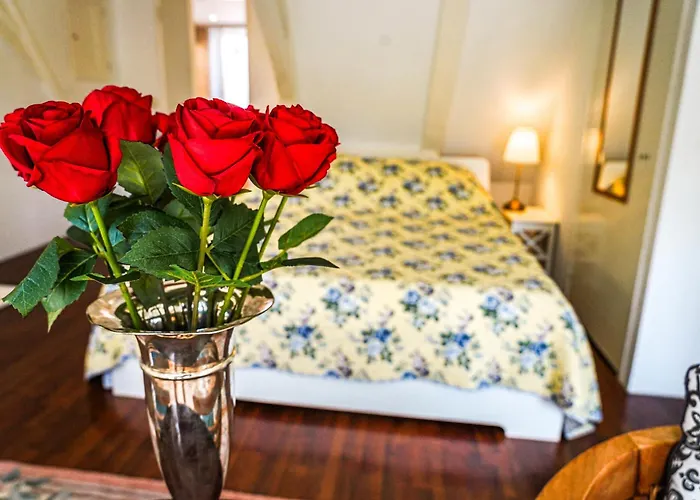 The Balcony At Prinsen Canal