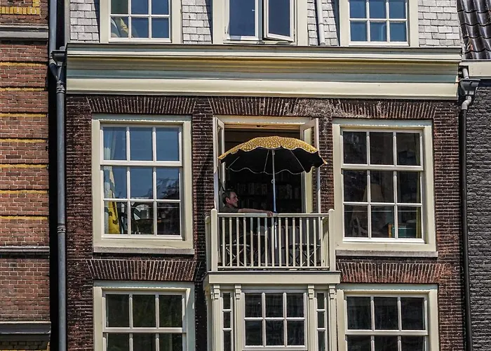 The Balcony At Prinsen Canal 4*